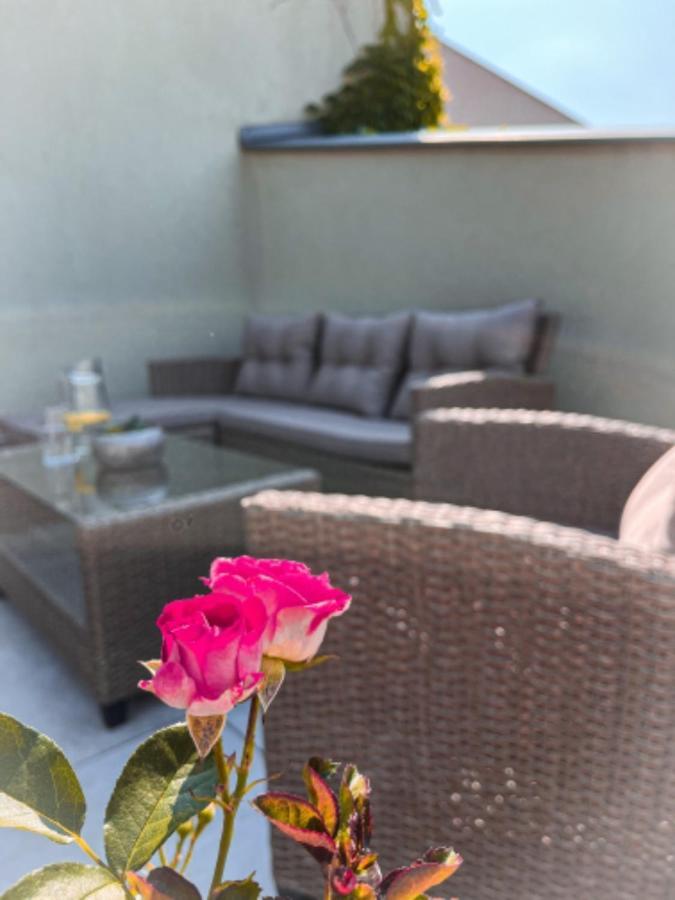 Apartman Niklan Roznov pod Radhostem Bagian luar foto